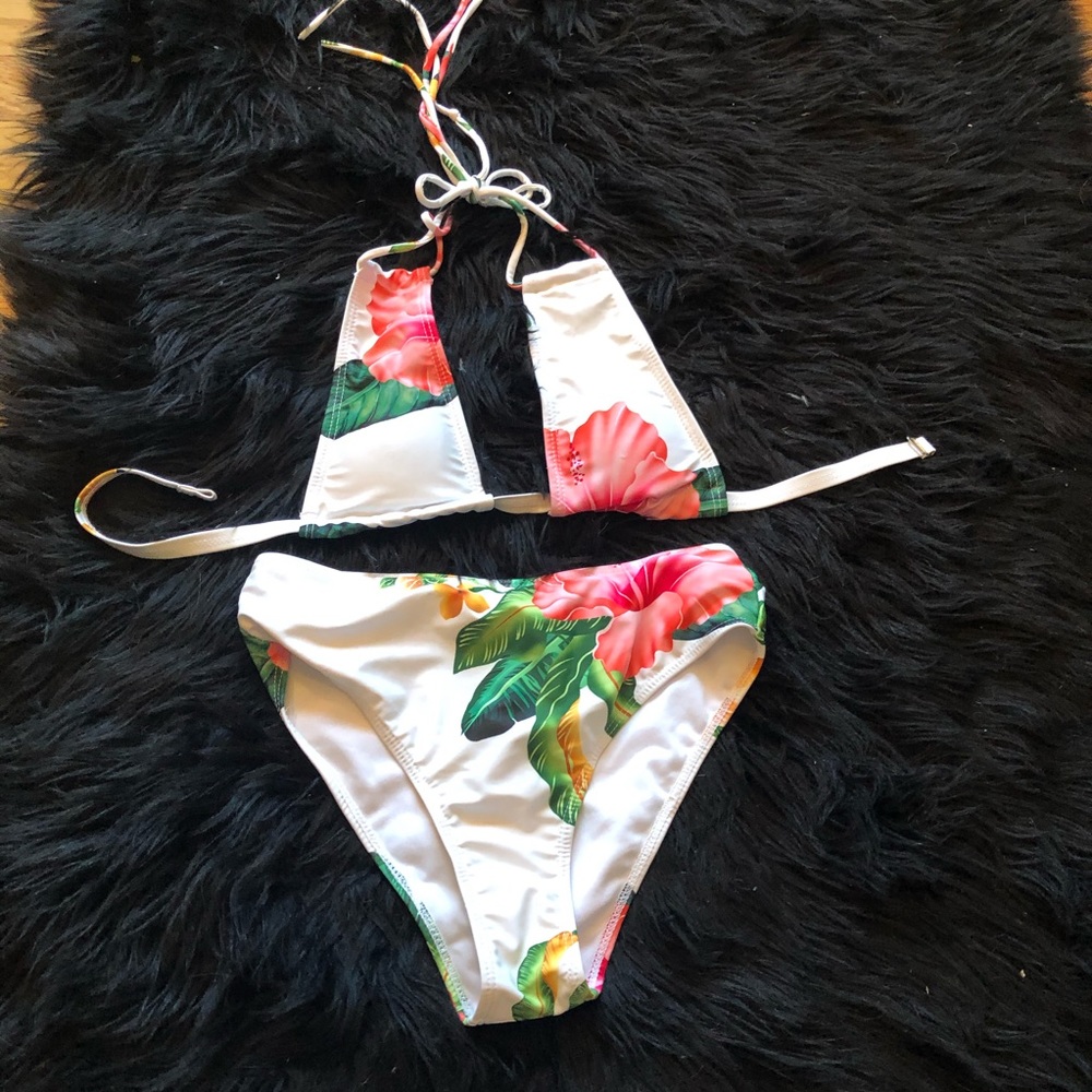 Floral bikini